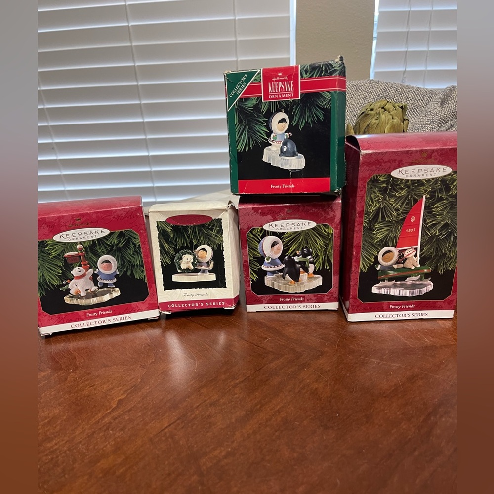 Hallmark Keepsake Ornaments Lot of 4 Frosty Friends